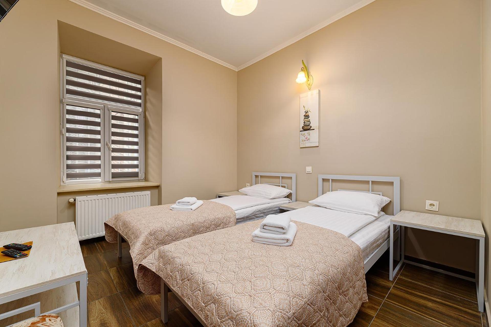 Hotel Kaiser Econom Lviv Buitenkant foto