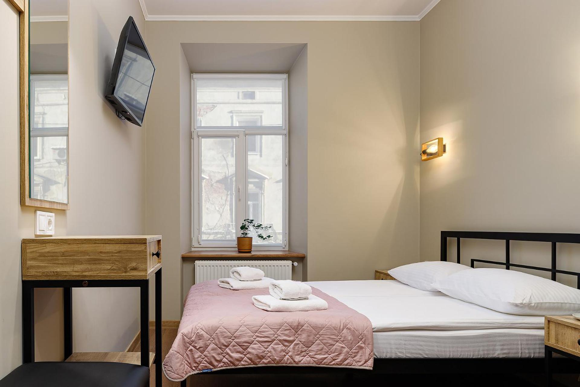 Hotel Kaiser Econom Lviv Buitenkant foto