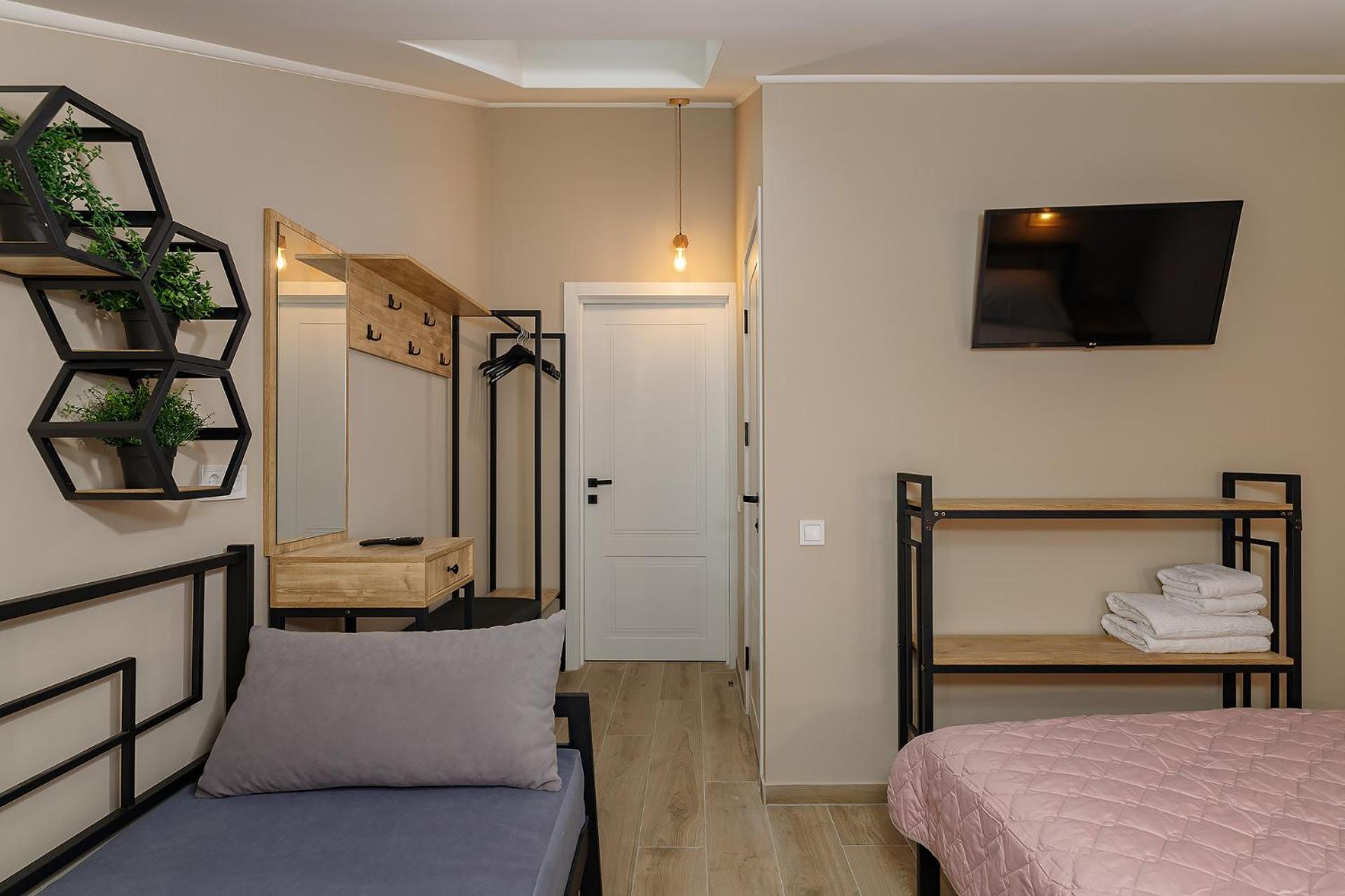 Hotel Kaiser Econom Lviv Buitenkant foto