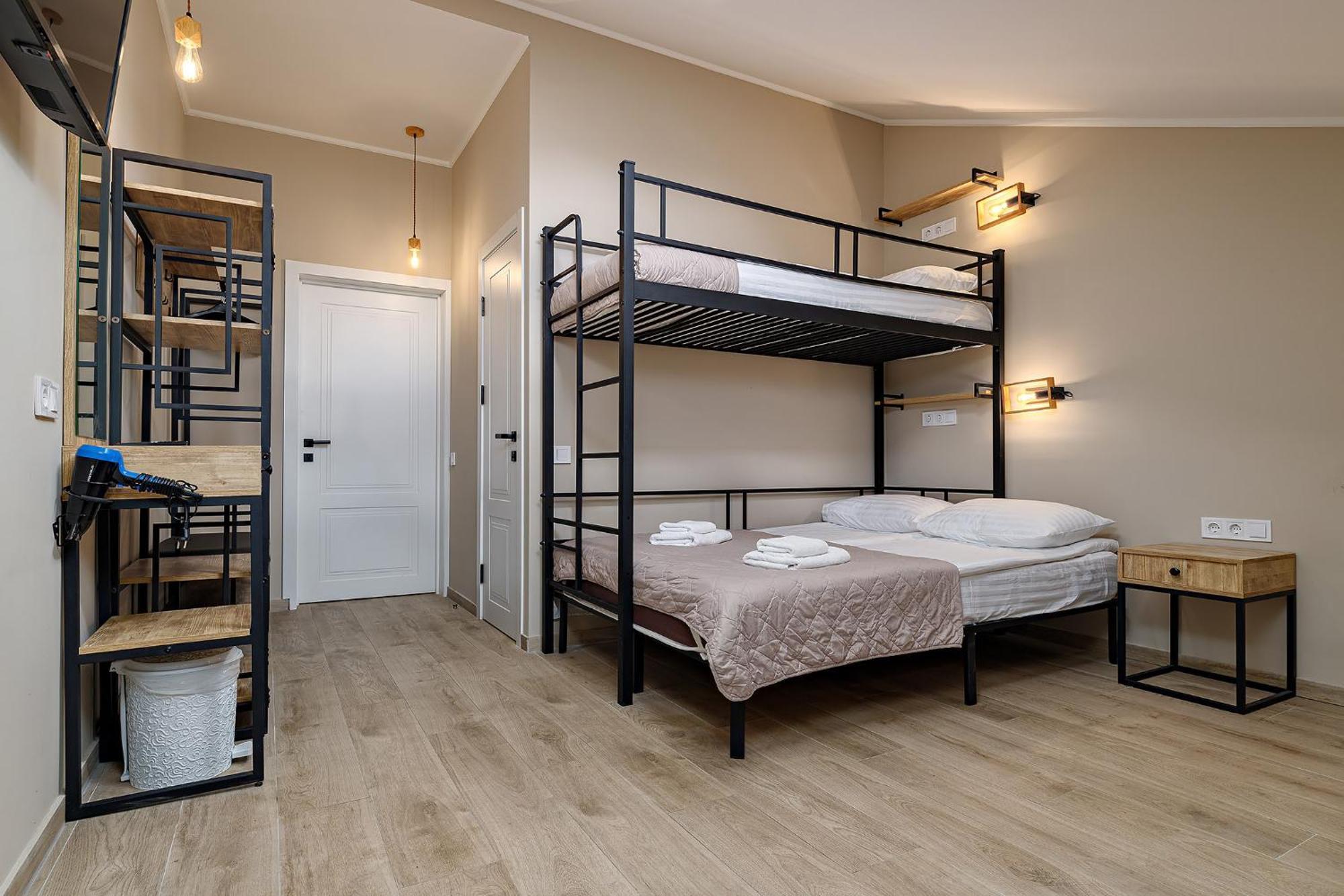 Hotel Kaiser Econom Lviv Kamer foto