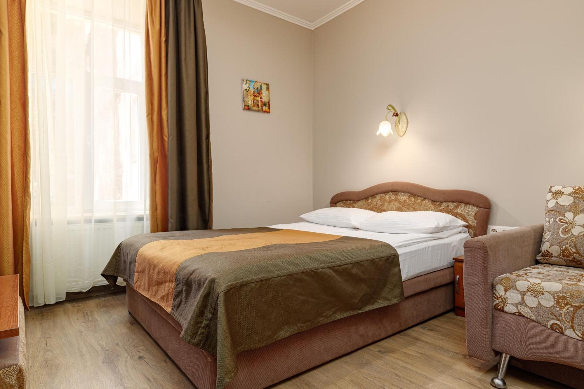 Hotel Kaiser Econom Lviv Kamer foto